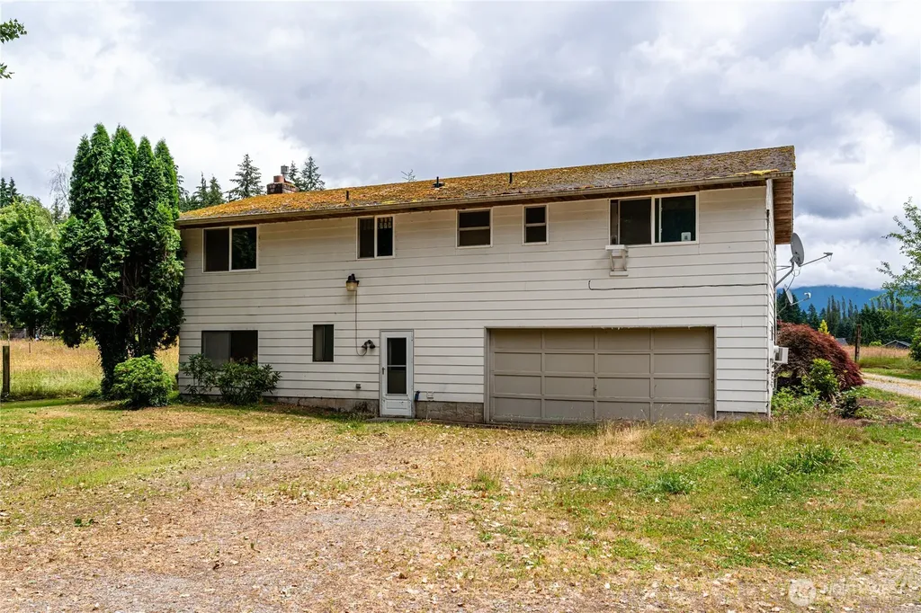 12404 233rd Street NE Arlington WA 98223