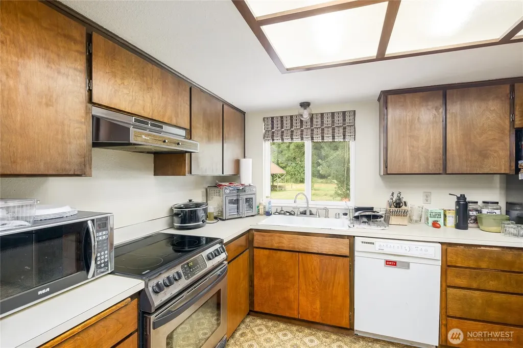 12404 233rd Street NE Arlington WA 98223