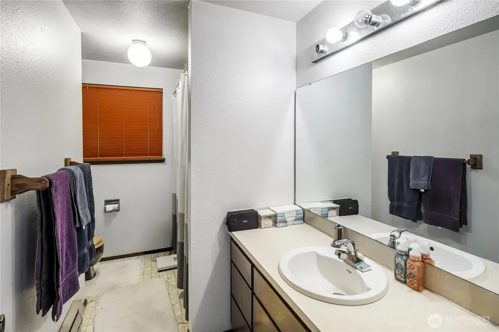 12404 233rd Street NE Arlington WA 98223