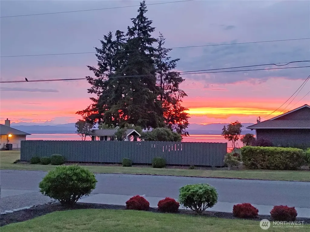 1612 Country Club Drive Camano Island WA 98282
