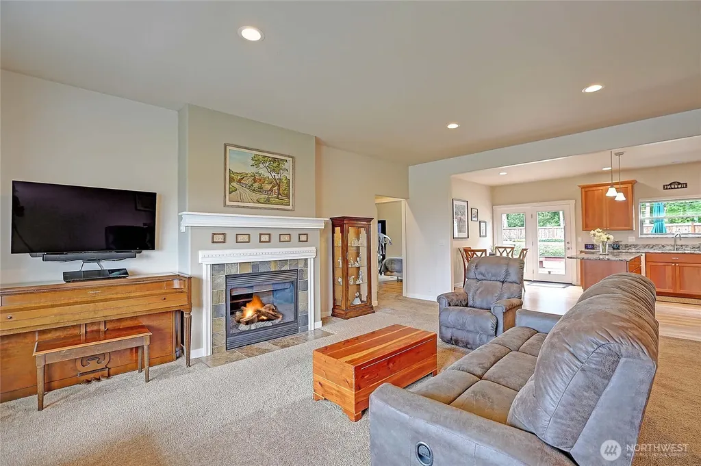 1612 Country Club Drive Camano Island WA 98282