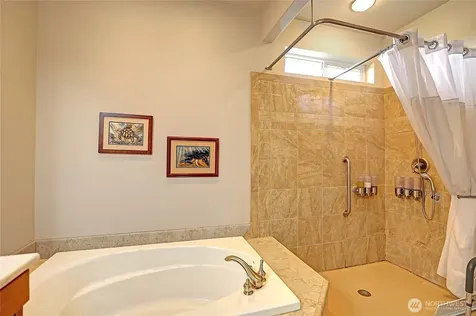 1612 Country Club Drive Camano Island WA 98282