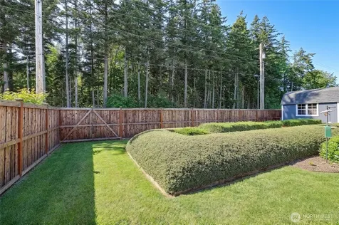 1612 Country Club Drive Camano Island WA 98282