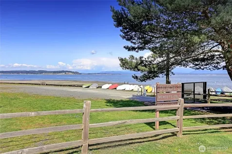 1612 Country Club Drive Camano Island WA 98282