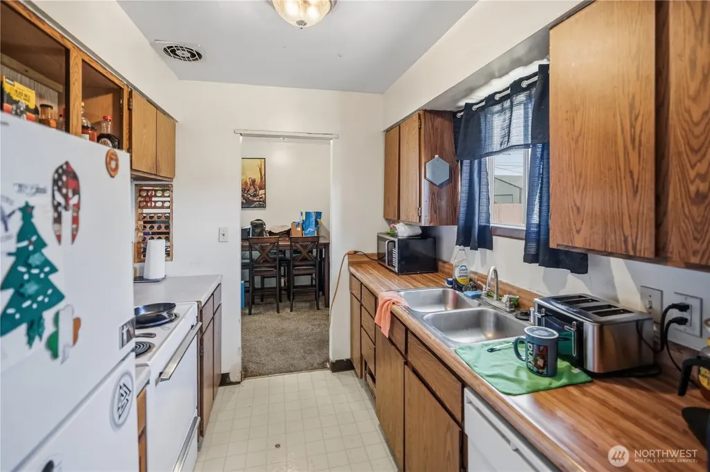 1246 Pershing Road Moses Lake WA 98837
