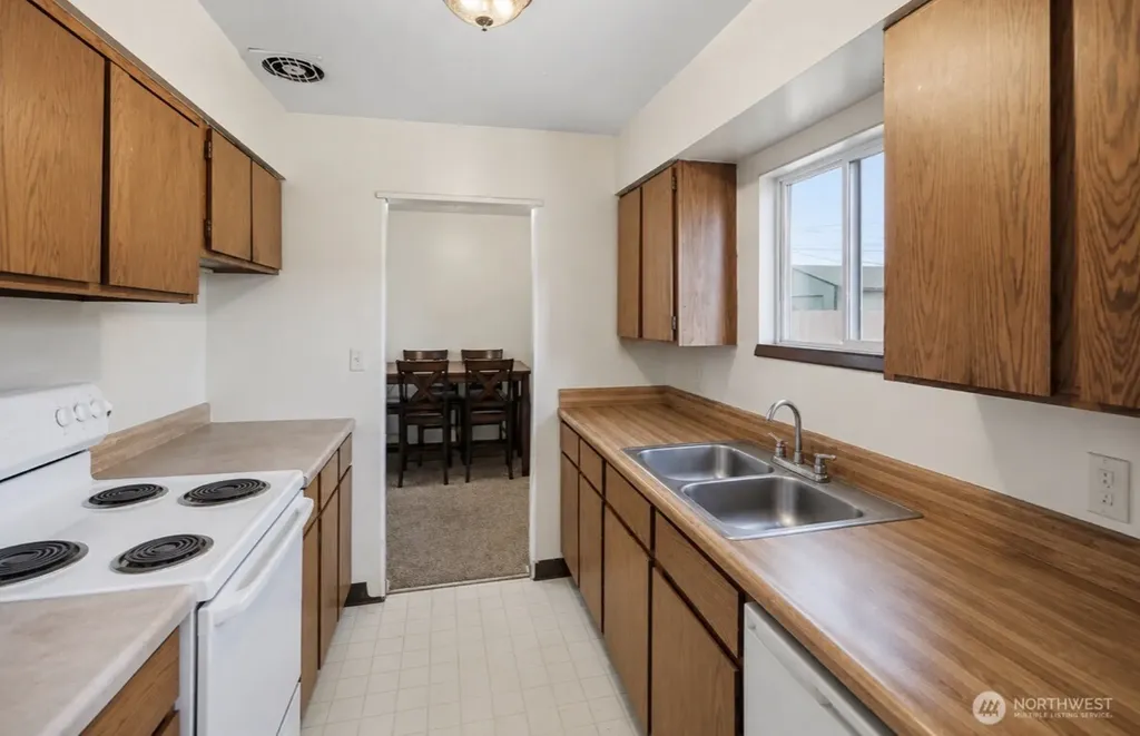 1246 Pershing Road Moses Lake WA 98837