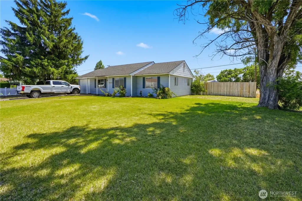 1246 Pershing Road Moses Lake WA 98837