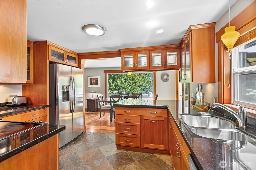 482 W Lake Samish Drive Bellingham WA 98229