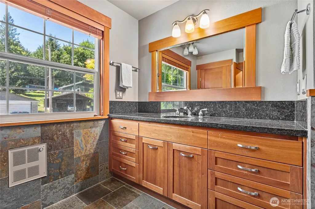 482 W Lake Samish Drive Bellingham WA 98229
