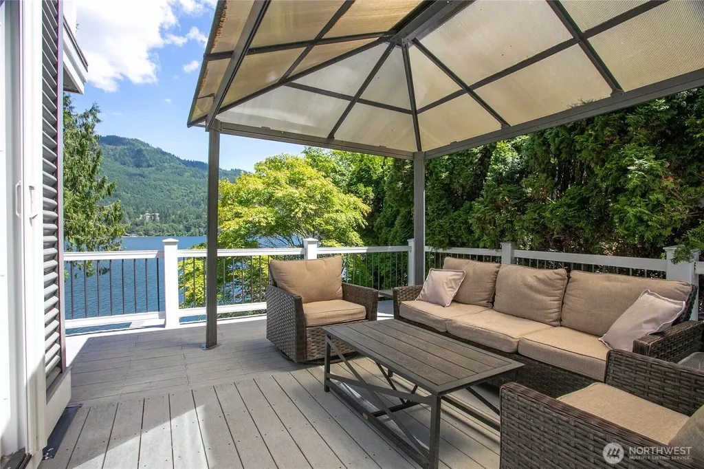 482 W Lake Samish Drive Bellingham WA 98229