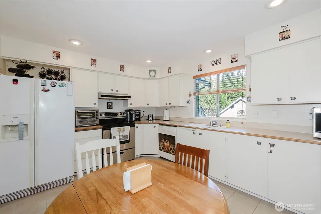 8908 Watson Place NE Bremerton WA 98311