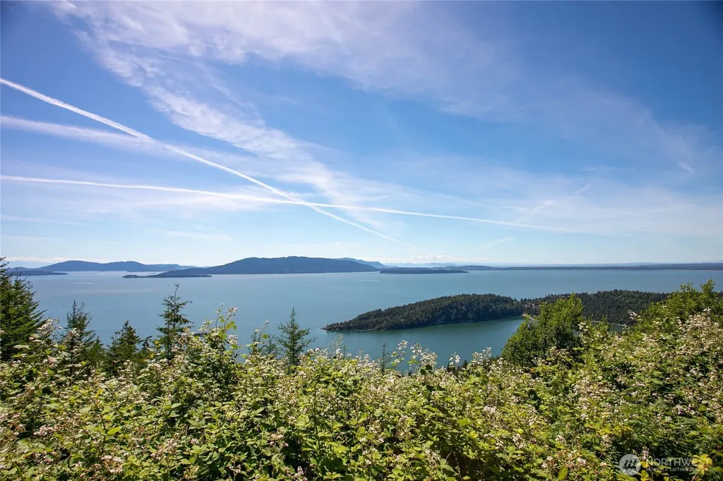 1543 Chuckanut Crest Drive Bellingham WA 98229