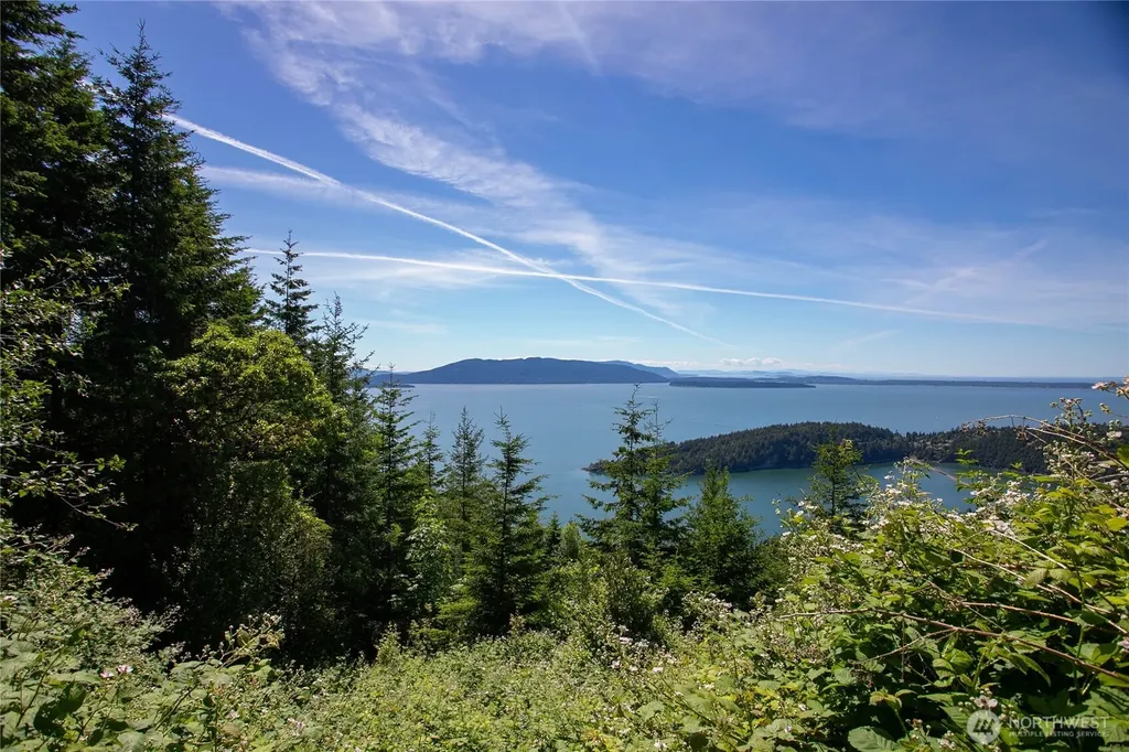 1543 Chuckanut Crest Drive Bellingham WA 98229