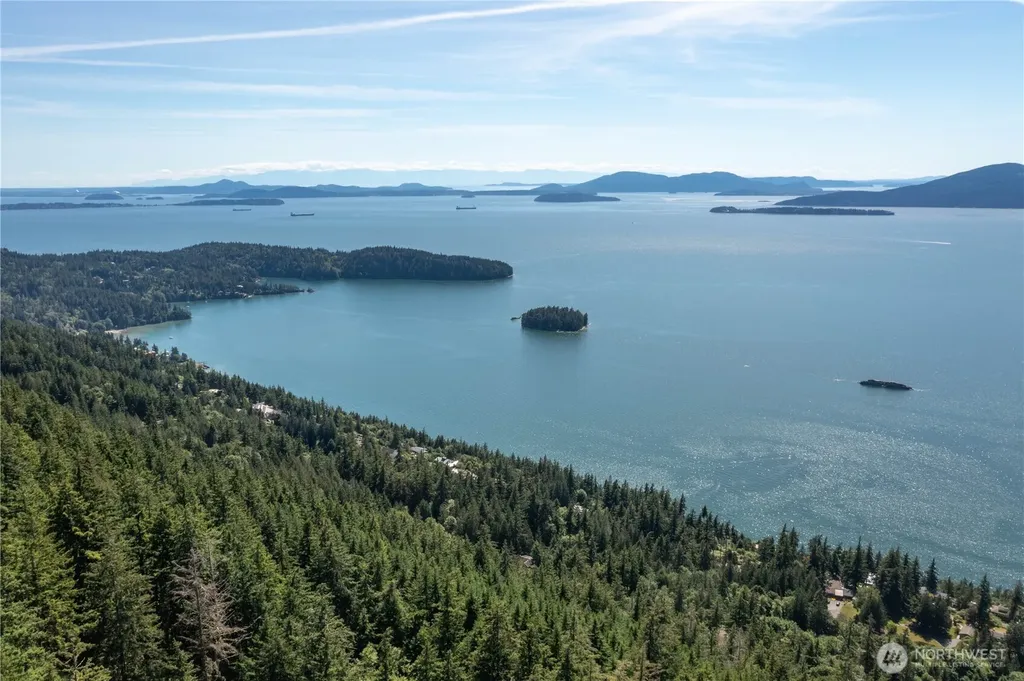 1543 Chuckanut Crest Drive Bellingham WA 98229