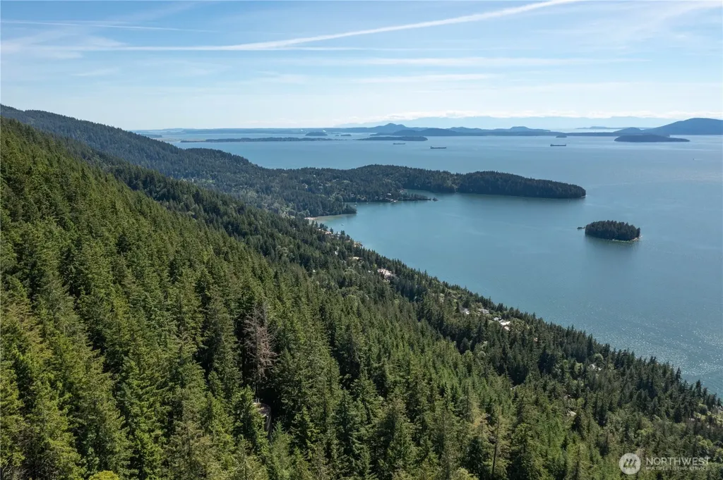 1543 Chuckanut Crest Drive Bellingham WA 98229