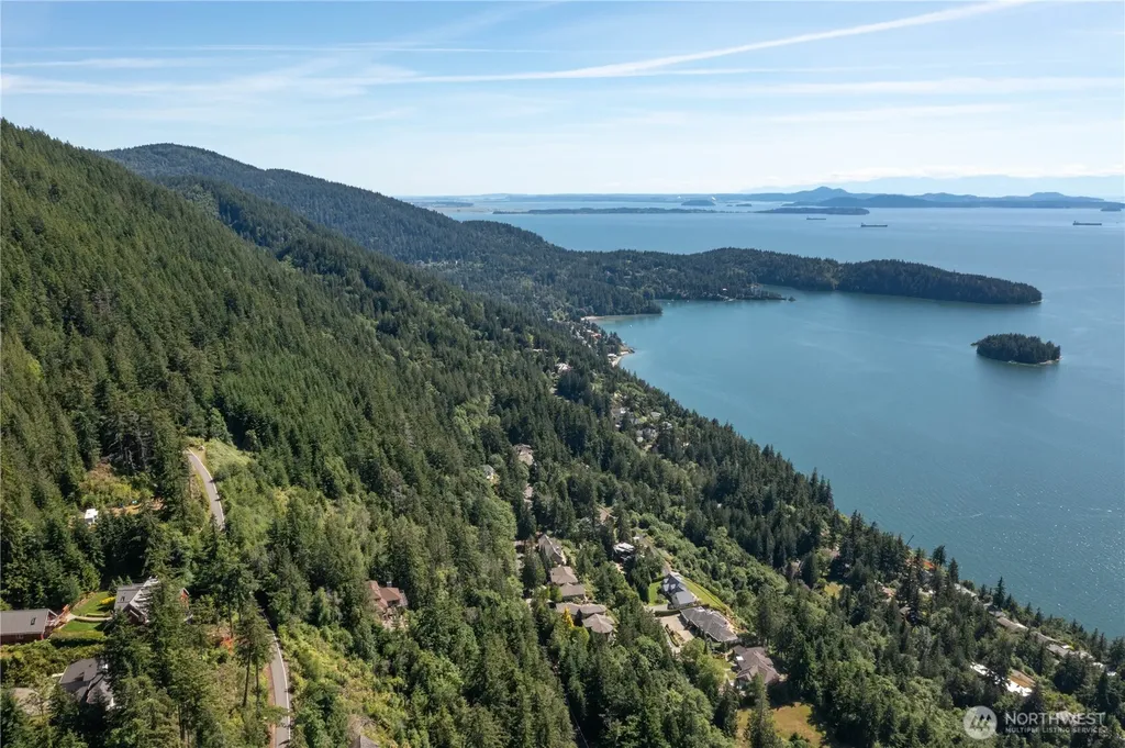 1543 Chuckanut Crest Drive Bellingham WA 98229