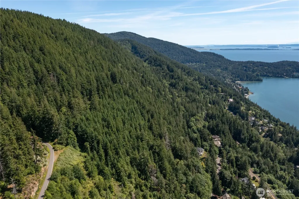 1543 Chuckanut Crest Drive Bellingham WA 98229