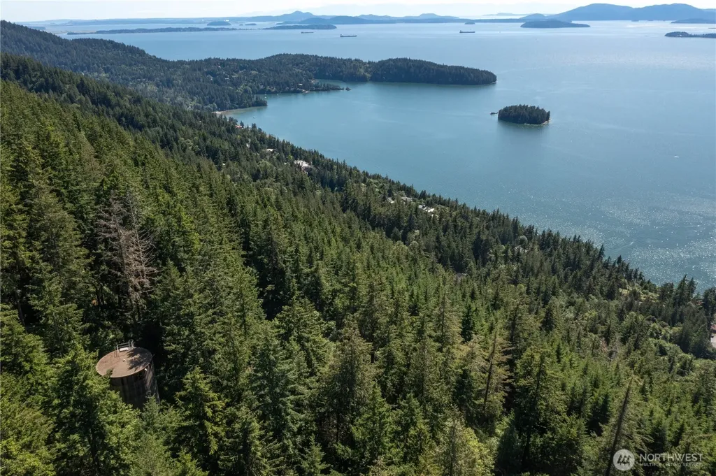 1543 Chuckanut Crest Drive Bellingham WA 98229