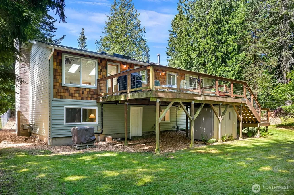 862 E Douglas Bellingham WA 98226
