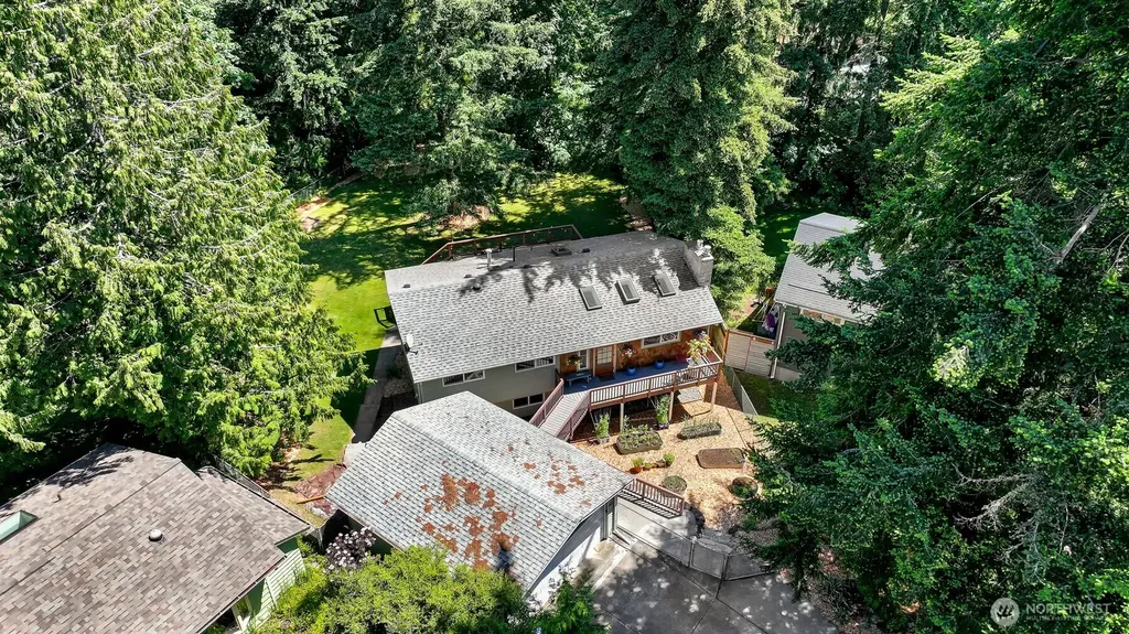 862 E Douglas Bellingham WA 98226