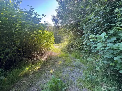 22728 Upper Dorre Don Way SE Maple Valley WA 98038