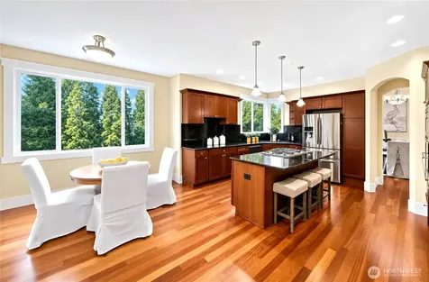 18638 92nd Avenue NE Bothell WA 98011