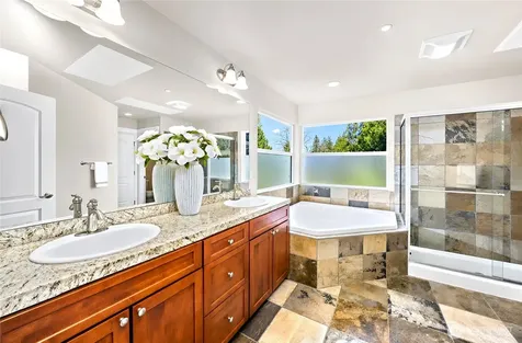 18638 92nd Avenue NE Bothell WA 98011