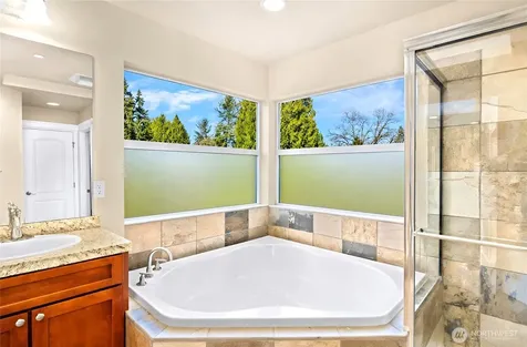18638 92nd Avenue NE Bothell WA 98011