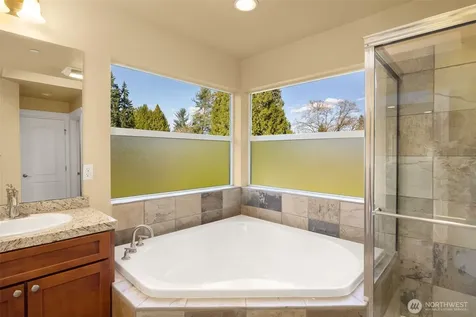 18638 92nd Avenue NE Bothell WA 98011