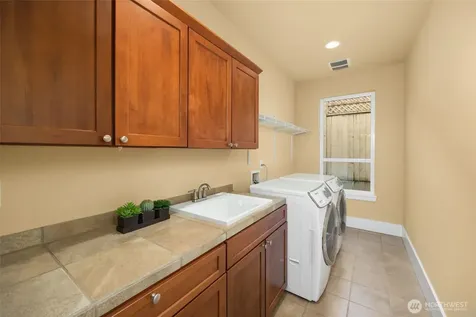 18638 92nd Avenue NE Bothell WA 98011