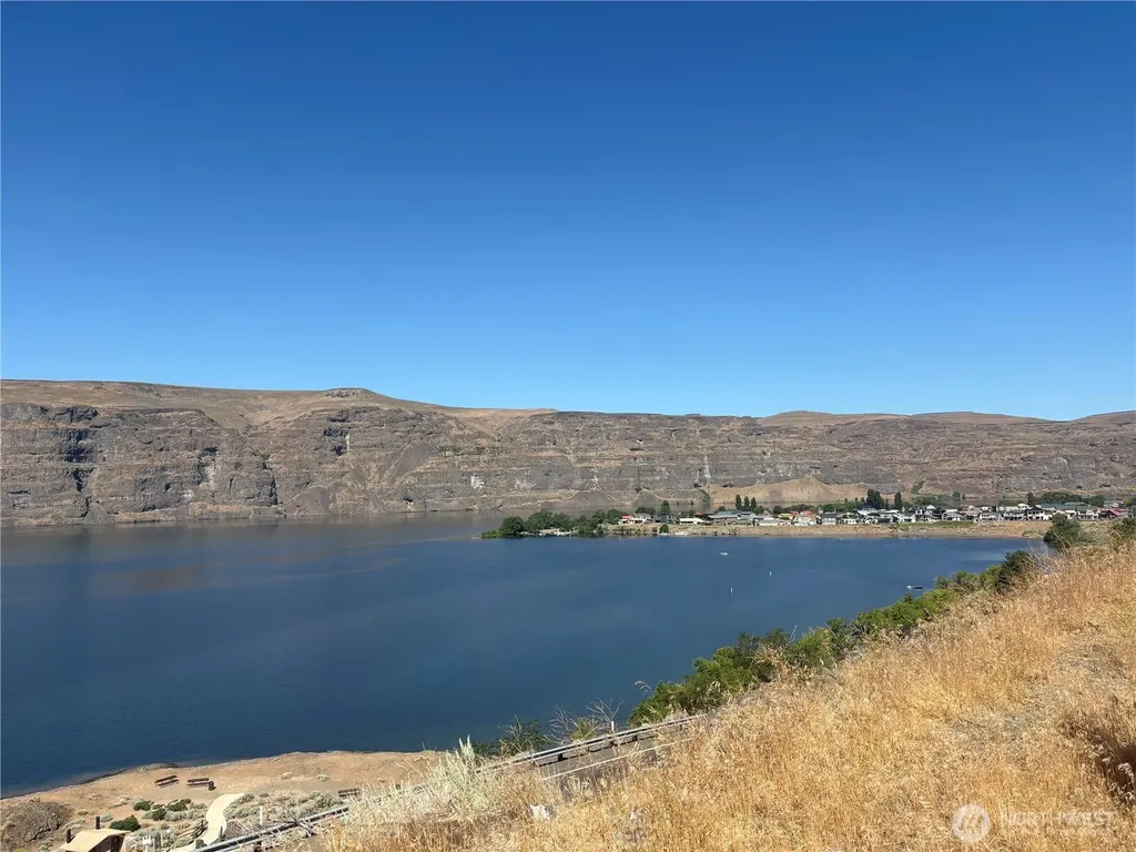 1422 SW Sunland Road Quincy WA 98848