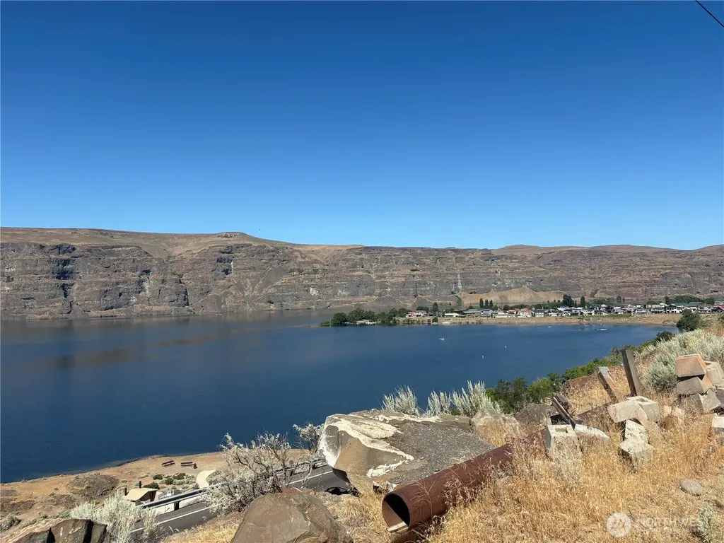 1422 SW Sunland Road Quincy WA 98848