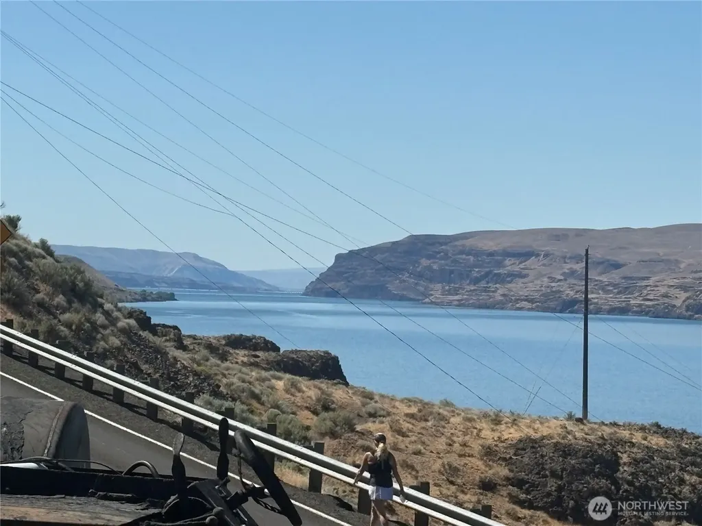 1422 SW Sunland Road Quincy WA 98848