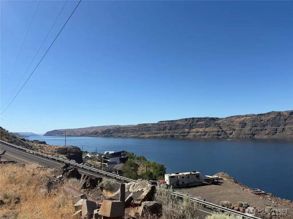 1422 SW Sunland Road Quincy WA 98848