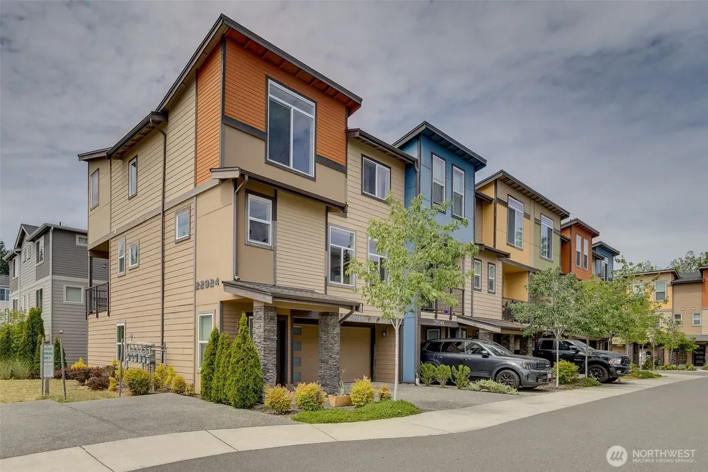 22924 79th Lane W Edmonds WA 98026