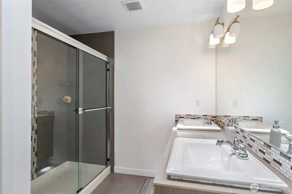 22924 79th Lane W Edmonds WA 98026