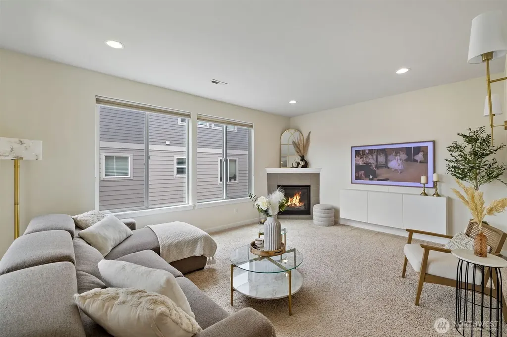 22924 79th Lane W Edmonds WA 98026