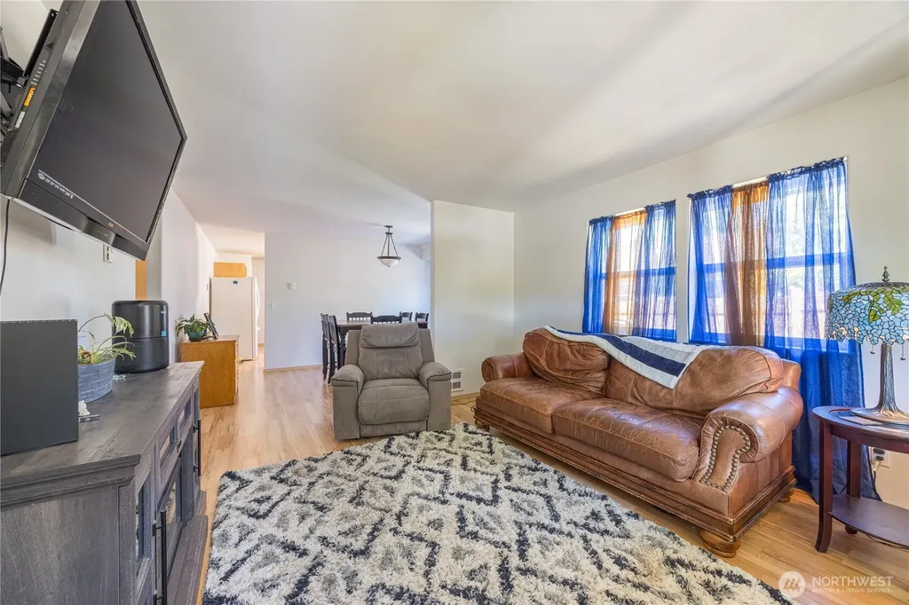 2367 E 7th Avenue Port Angeles WA 98362