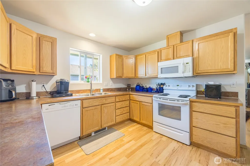 2367 E 7th Avenue Port Angeles WA 98362