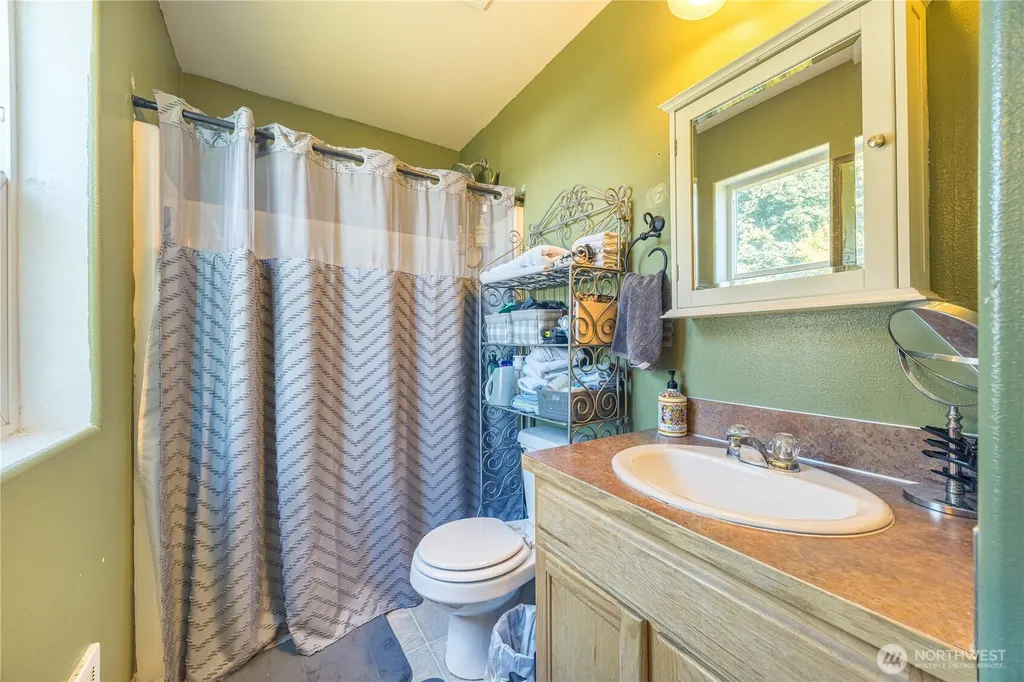 2367 E 7th Avenue Port Angeles WA 98362