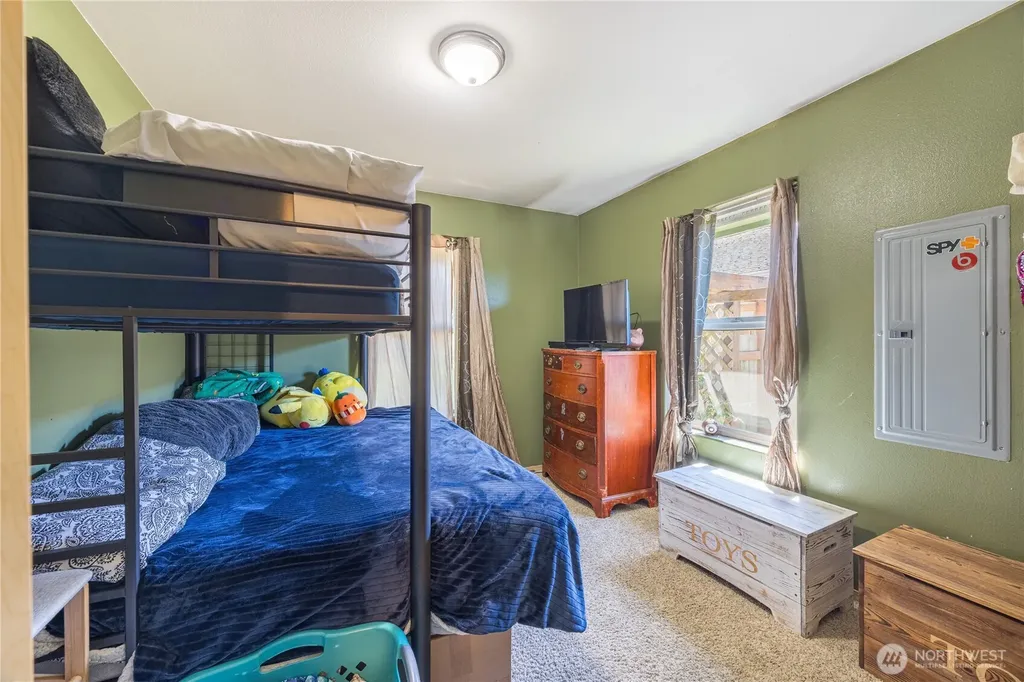 2367 E 7th Avenue Port Angeles WA 98362