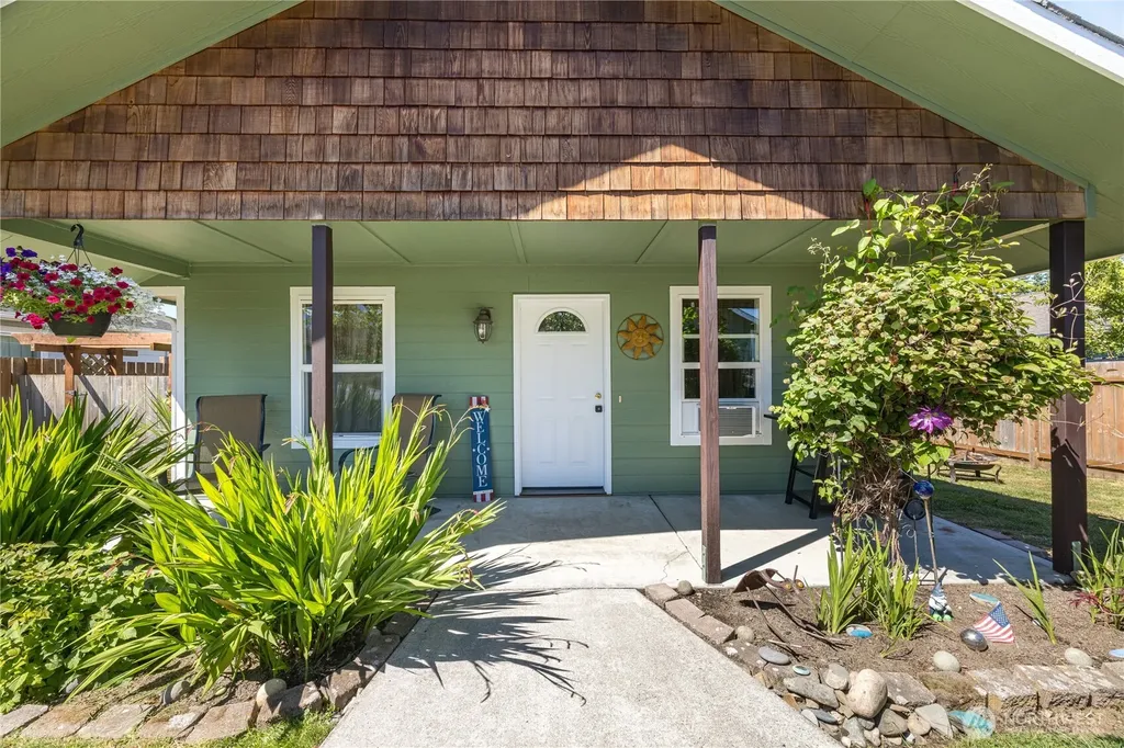 2367 E 7th Avenue Port Angeles WA 98362