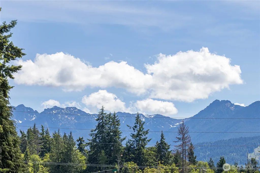 2367 E 7th Avenue Port Angeles WA 98362