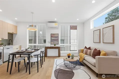 6219 9th Avenue NE Seattle WA 98115