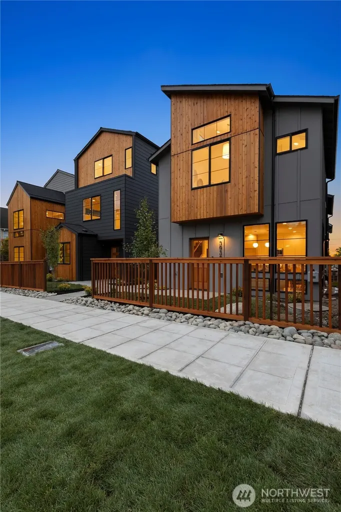 3938 Angeline Street Seattle WA 98118
