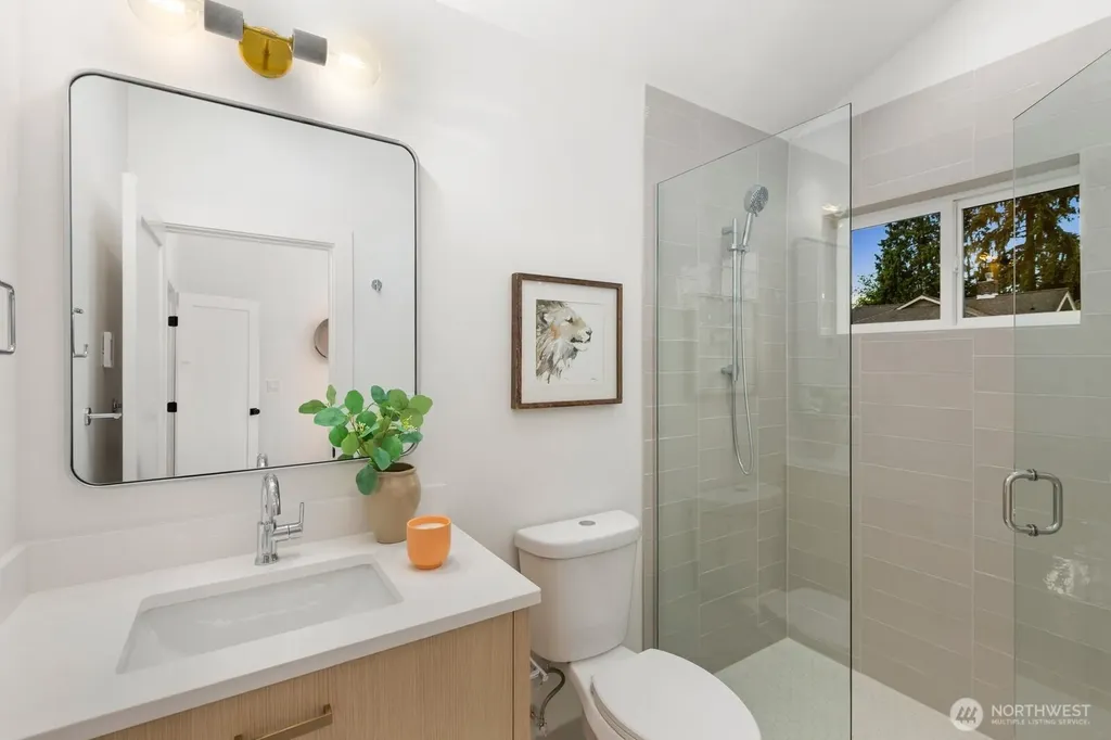 3938 Angeline Street Seattle WA 98118