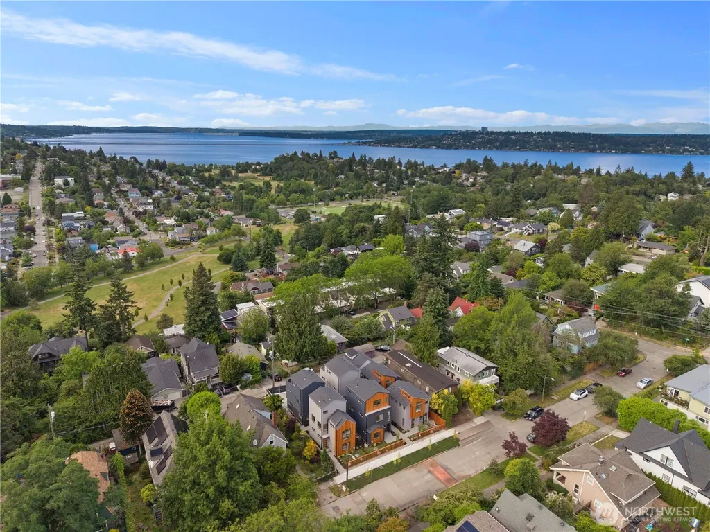 3938 Angeline Street Seattle WA 98118