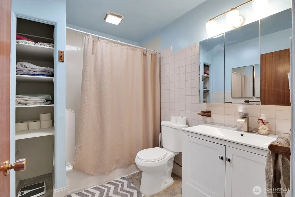 827 S Juniper Drive Moses Lake WA 98837