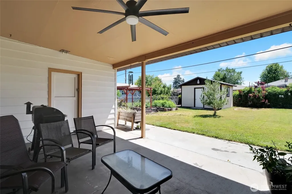 827 S Juniper Drive Moses Lake WA 98837