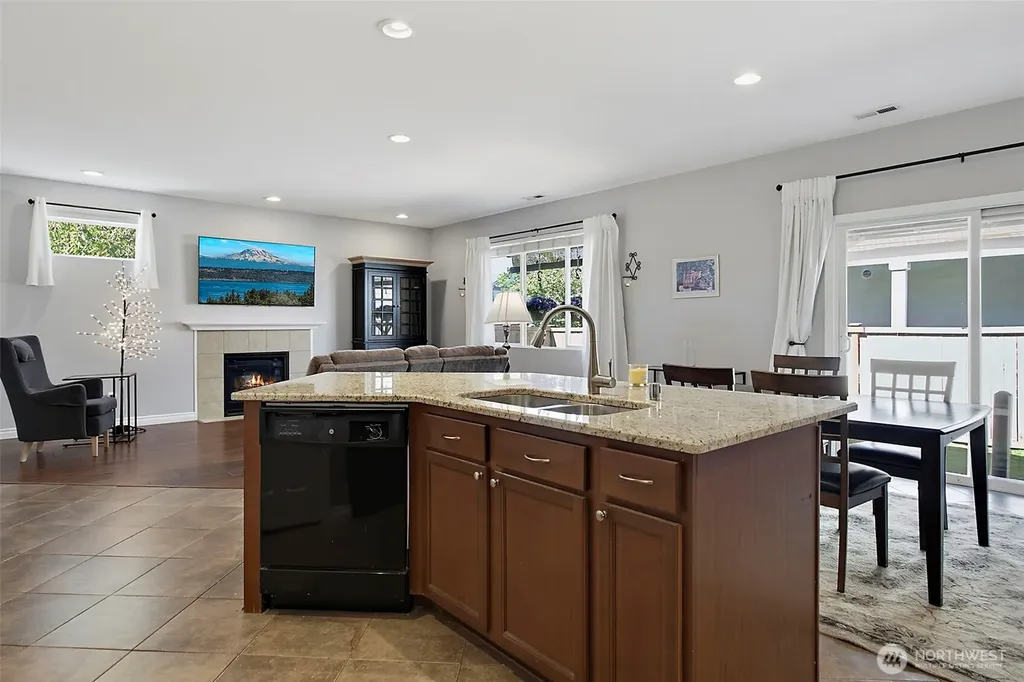 26249 241st Place SE Maple Valley WA 98038